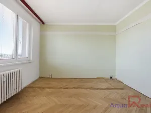 Prodej bytu 3+1, Karlovy Vary, Východní, 68 m2