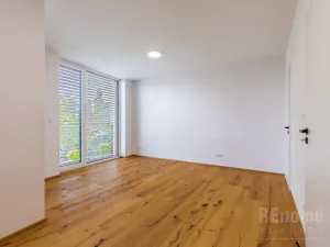 Pronájem rodinného domu, Jesenice, Průběžná, 200 m2