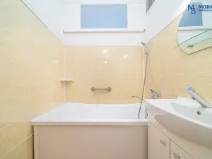 Pronájem bytu 2+1, Bruntál, Jesenická, 53 m2