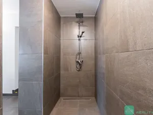 Prodej rodinného domu, Loučná pod Klínovcem, 183 m2