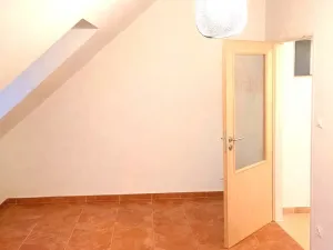 Pronájem bytu 2+kk, Praha - Řeporyje, Ořešská, 45 m2