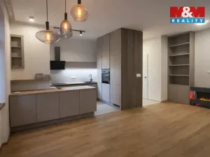 Pronájem bytu 2+kk, Praha - Bubeneč, Podbabská, 64 m2