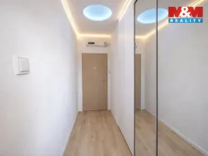 Prodej bytu 3+1, Dynín, 70 m2