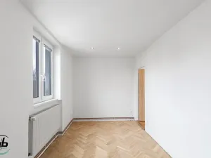 Prodej bytu 3+1, Bílovec, Radotínská, 57 m2