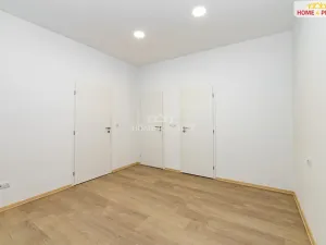 Prodej bytu 2+kk, Praha - Libeň, Novovysočanská, 37 m2