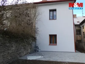 Prodej činžovního domu, Žleby, Zámecké náměstí, 228 m2