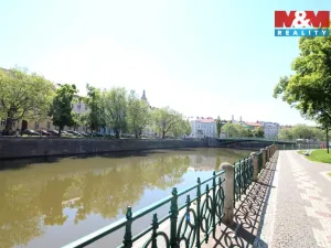 Pronájem bytu 2+kk, Hradec Králové, Tylovo nábřeží, 68 m2