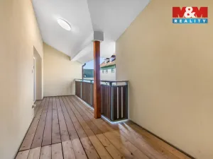 Pronájem bytu 3+kk, Bělá pod Bezdězem, Masarykovo náměstí, 100 m2