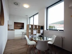 Pronájem obchodního prostoru, Kuřim, Tyršova, 31 m2