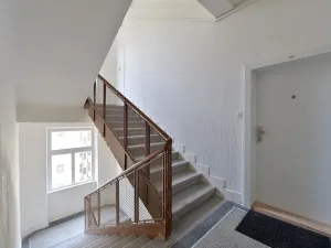 Pronájem bytu 2+kk, Praha - Vinohrady, Lucemburská, 50 m2