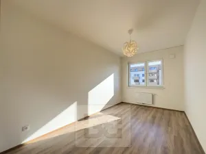 Pronájem bytu 2+kk, Praha - Kbely, Sedlářova, 52 m2