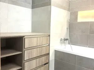 Pronájem bytu 3+kk, Praha - Dolní Měcholupy, Kardausova, 98 m2