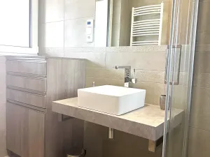 Pronájem bytu 3+kk, Praha - Dolní Měcholupy, Kardausova, 98 m2