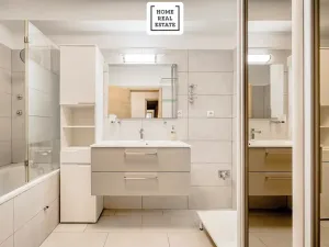 Prodej bytu 3+kk, Praha - Libeň, Nad Rokoskou, 77 m2