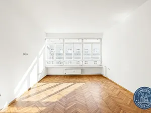 Prodej bytu 3+1, Praha, Soukenická, 99 m2