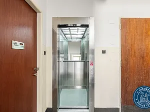 Prodej bytu 3+1, Praha, Soukenická, 99 m2