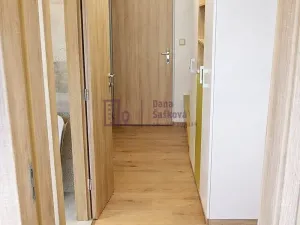 Prodej bytu 2+kk, Jindřichův Hradec, sídliště Vajgar, 41 m2