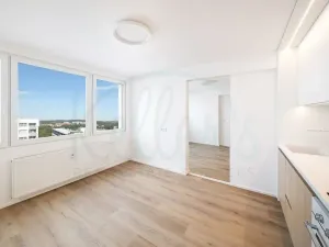 Prodej bytu 1+kk, Praha - Vokovice, Evropská, 24 m2
