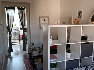 Pronájem bytu 1+1, Praha - Kobylisy, Bořanovická, 32 m2