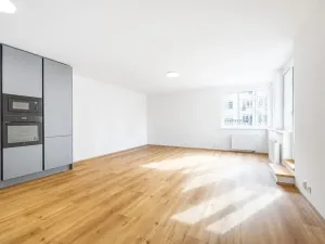 Prodej bytu 3+kk, Praha - Motol, Jeřabinová, 100 m2