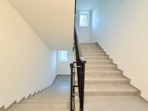 Pronájem bytu 2+kk, Milovice - Mladá, Slepá, 57 m2