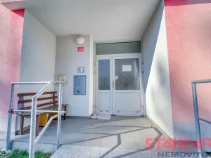 Prodej bytu 3+1, Holýšov, Pod Makovým vrchem, 66 m2