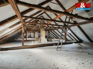 Prodej činžovního domu, Štětí, Mírové nám., 500 m2
