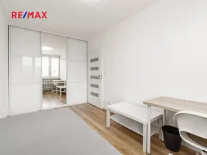 Pronájem bytu 3+kk, Praha - Karlín, Nekvasilova, 55 m2