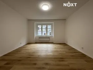 Pronájem bytu 1+1, Praha - Smíchov, Radlická, 28 m2