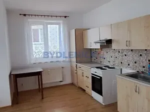 Pronájem bytu 2+kk, Trhové Sviny, Budovatelská, 45 m2