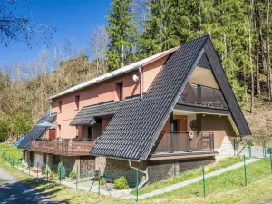 Prodej rodinného domu, Karolinka, Rekreační, 300 m2