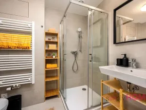 Pronájem bytu 1+kk, Praha - Holešovice, V háji, 37 m2