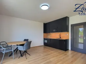 Pronájem bytu 1+kk, Kladno, Štěpána Rautenstraucha, 32 m2