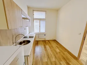 Pronájem bytu 1+1, Praha - Smíchov, Rozkošného, 40 m2