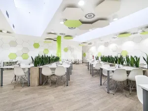 Pronájem kanceláře, Praha - Karlín, Ke Štvanici, 570 m2