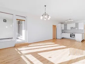 Pronájem bytu 3+kk, Praha - Libeň, Nad Okrouhlíkem, 95 m2