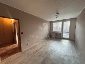 Prodej bytu 2+kk, Praha - Kobylisy, Chabařovická, 46 m2