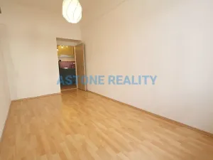 Prodej bytu 2+kk, Praha - Bubeneč, Raisova, 46 m2