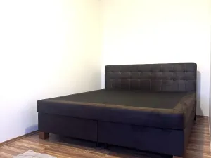 Pronájem bytu 1+kk, Praha - Libeň, V zahradách, 47 m2