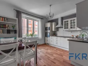 Prodej bytu 2+1, Praha - Holešovice, U průhonu, 81 m2