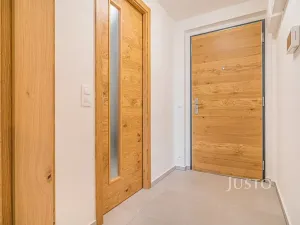 Pronájem bytu 2+kk, Praha - Hlubočepy, Wassermannova, 49 m2