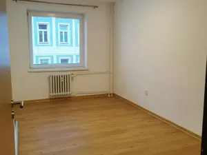 Pronájem bytu 2+kk, Hradec Králové, Dukelská třída, 54 m2