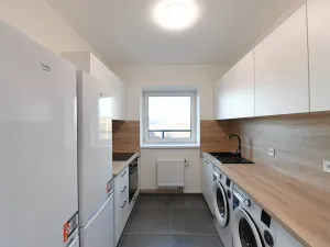 Pronájem činžovního domu, Praha - Hloubětín, Aloisovská, 340 m2