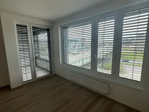 Pronájem bytu 2+kk, Praha - Holešovice, U Pergamenky, 54 m2