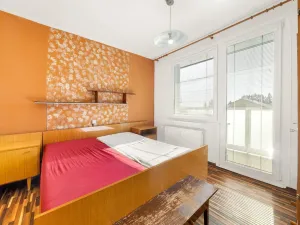 Prodej bytu 3+1, Studená, Komenského, 74 m2