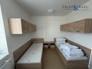 Prodej ubytování, Otrokovice, Objízdná, 3641 m2