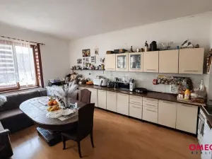 Prodej rodinného domu, Radonice, 350 m2