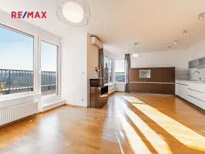 Pronájem bytu 4+kk, Praha - Smíchov, Smrčinská, 116 m2