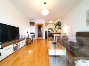 Pronájem bytu 2+kk, Praha - Hlubočepy, Do Klukovic, 64 m2