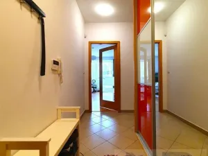 Pronájem bytu 2+kk, Praha - Hlubočepy, Do Klukovic, 64 m2